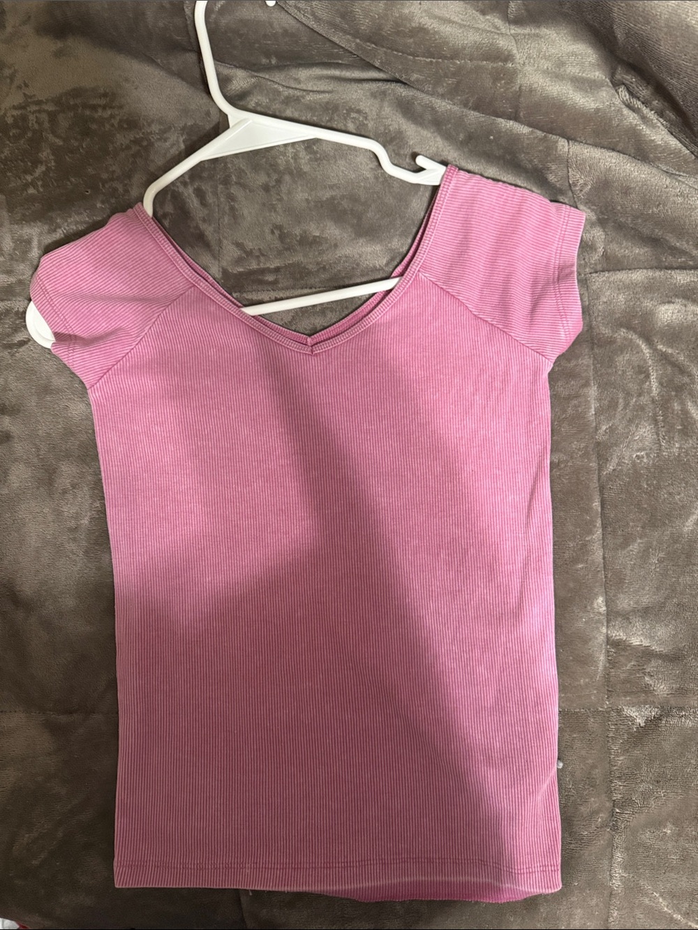 Hollister Pink Ribbed V-Neck Cap Sleeve Tee